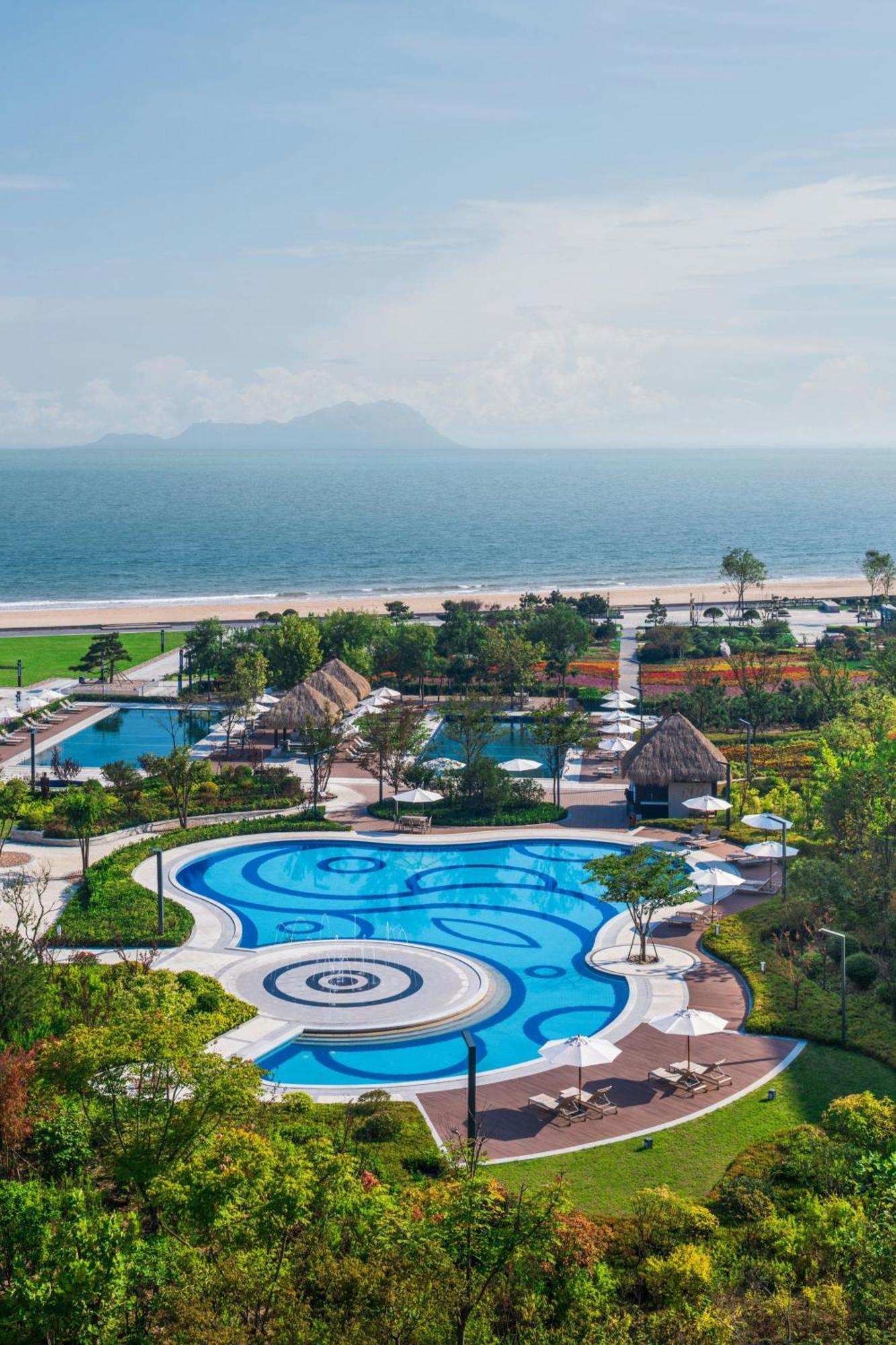 Le Meridien Qingdao West Coast Resort Exterior foto